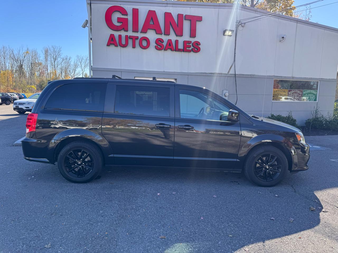 Dodge Grand Caravan photo 9