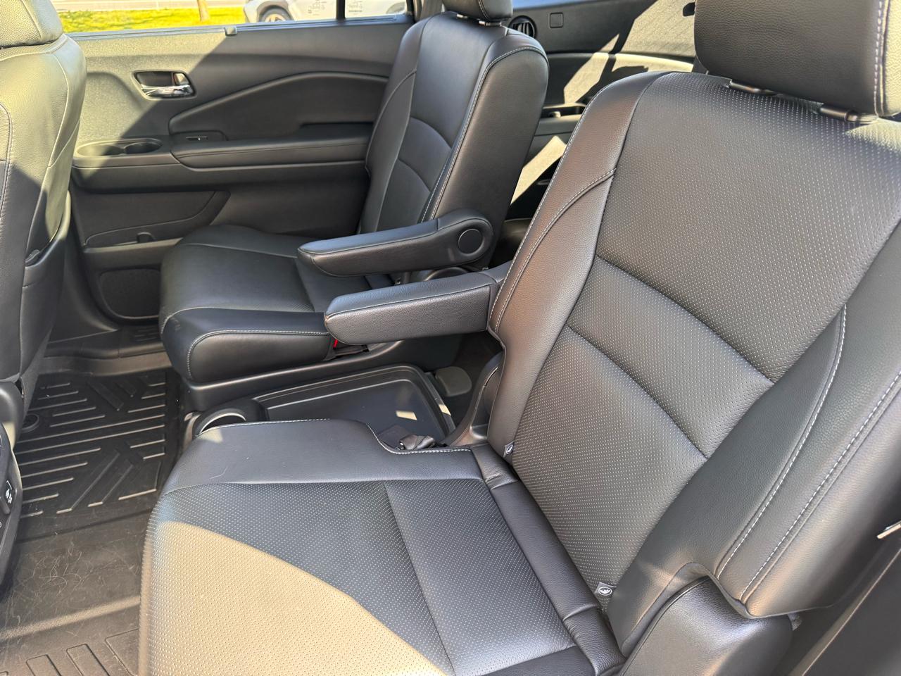 Honda Pilot photo 12