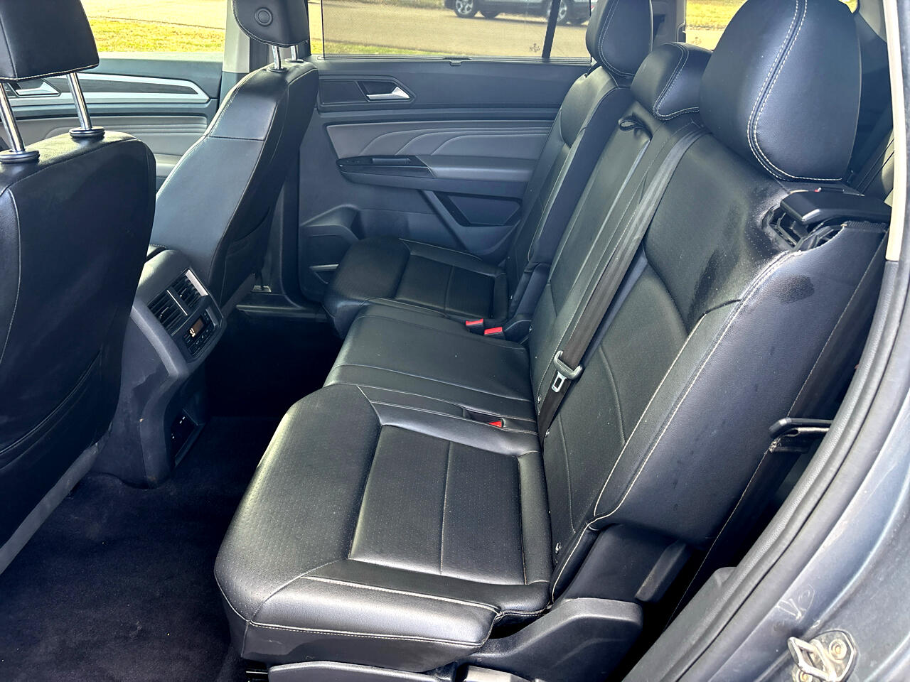 Volkswagen Atlas 3.6L V6 SE w/Technology FWD *Ltd Avail* 2021