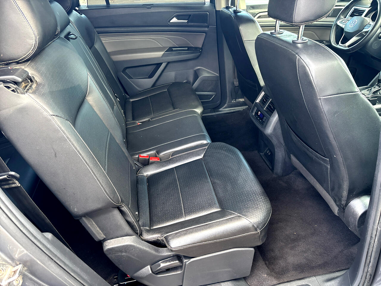 Volkswagen Atlas 3.6L V6 SE w/Technology FWD *Ltd Avail* 2021