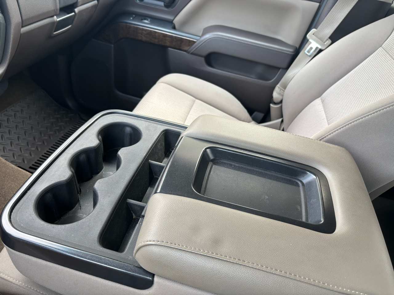 Chevrolet Silverado 1500 2WD Crew Cab 143.5" LT w/1LT 2015