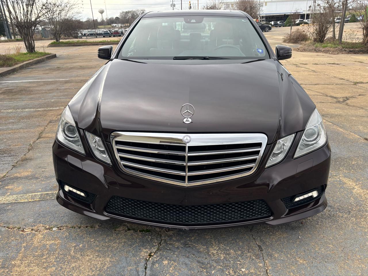 Mercedes-Benz E-Class 4dr Sdn E 350 Luxury 4MATIC 2010