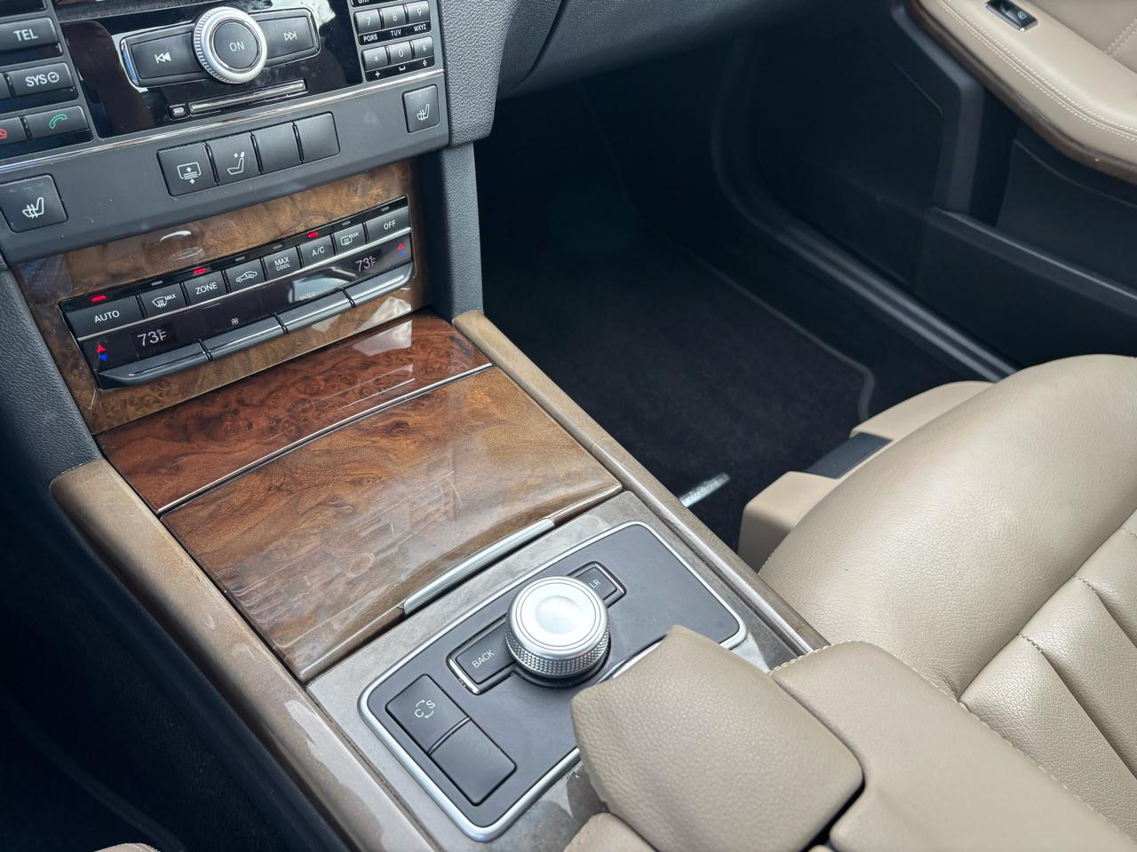 Mercedes-Benz E-Class 4dr Sdn E 350 Luxury 4MATIC 2010