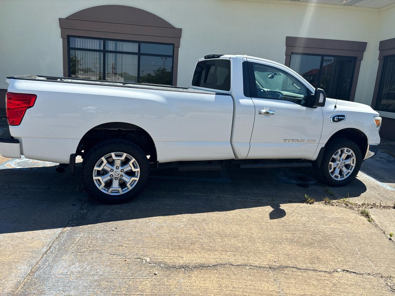 Nissan Titan XD 4x2 Diesel Single Cab SV 2017