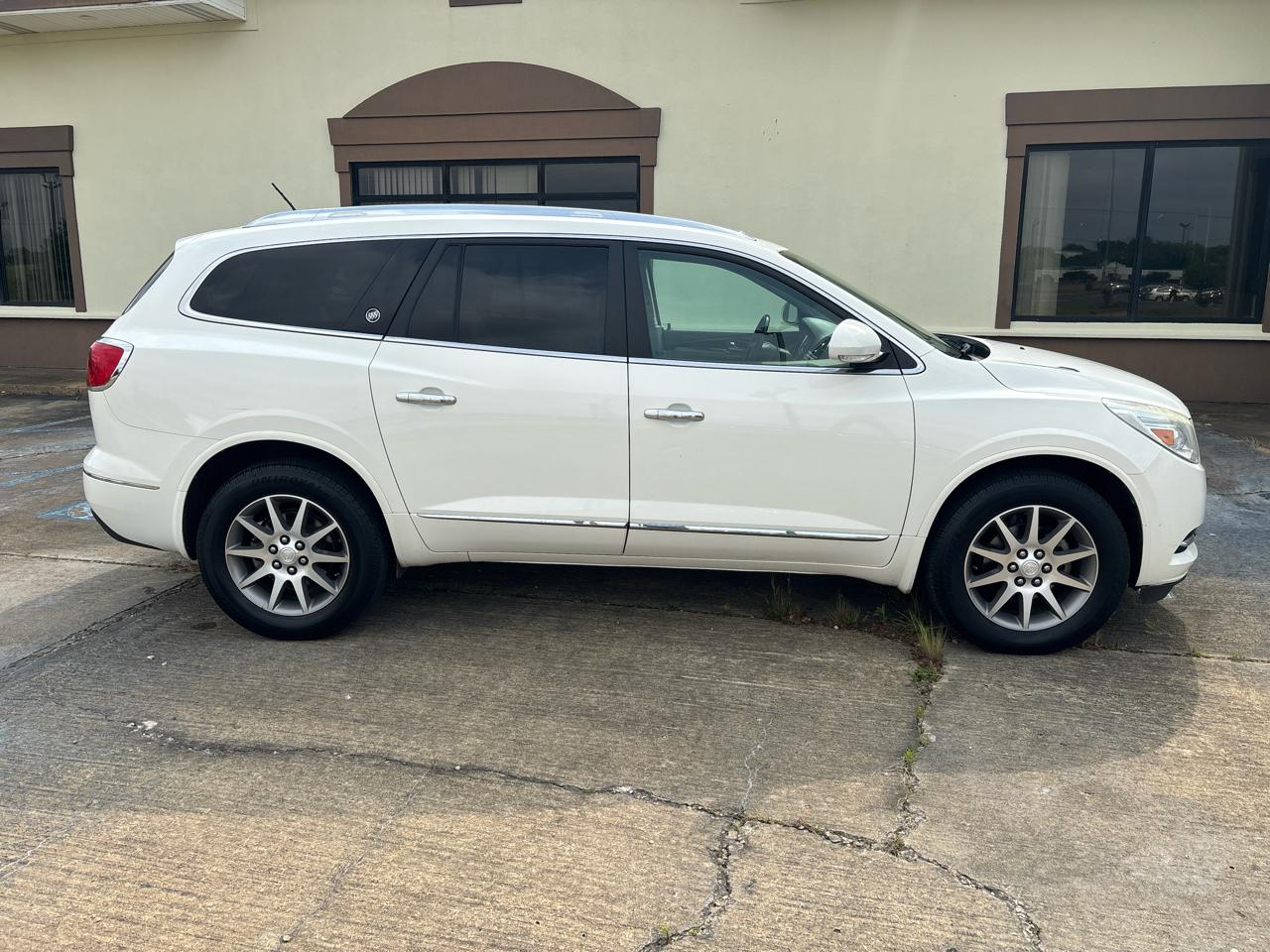 Buick Enclave FWD 4dr Leather 2015