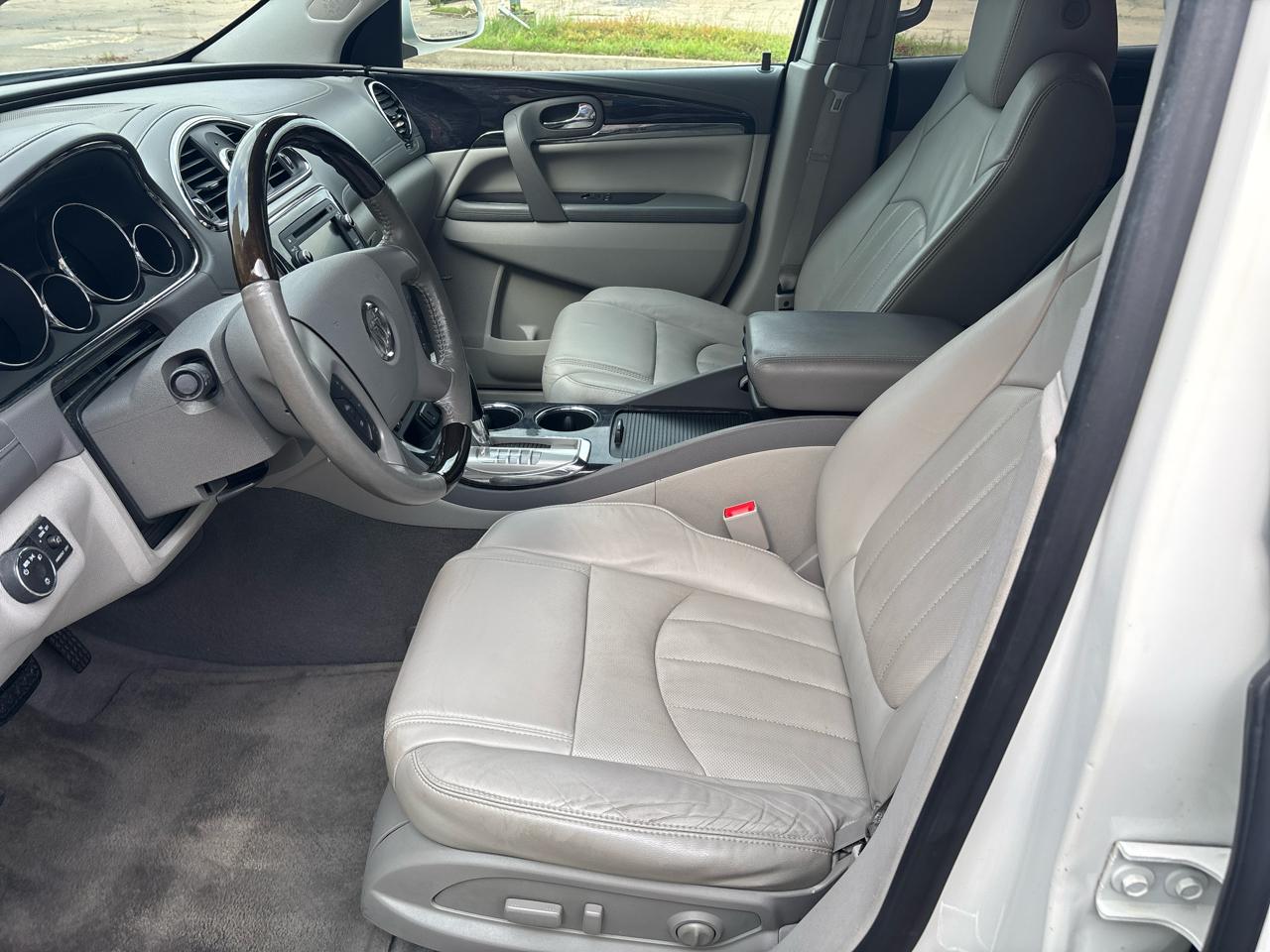 Buick Enclave FWD 4dr Leather 2015