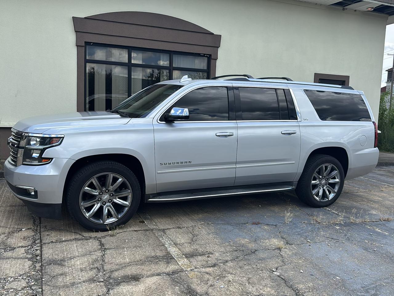 2015 Chevrolet Suburban 2WD 4dr LTZ
