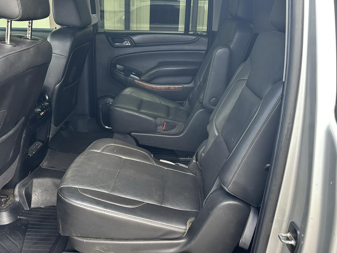 Chevrolet Suburban 2WD 4dr LTZ 2015