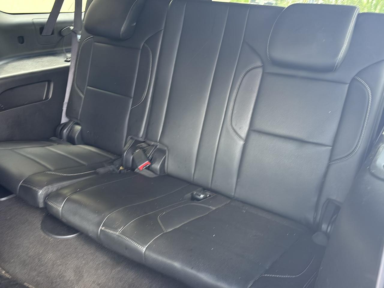 Chevrolet Suburban 2WD 4dr LTZ 2015