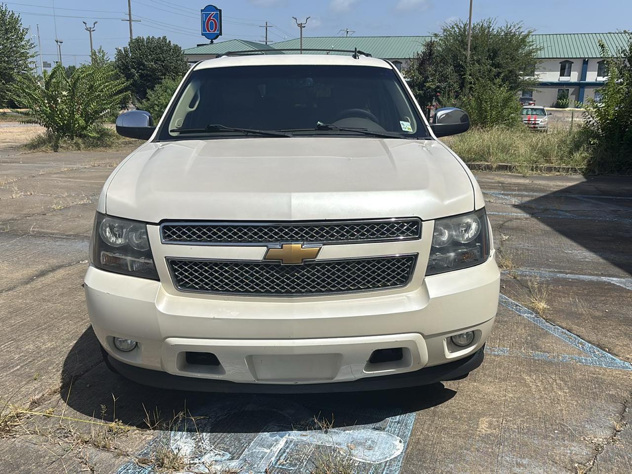 Chevrolet Suburban 2WD 4dr 1500 LTZ 2012
