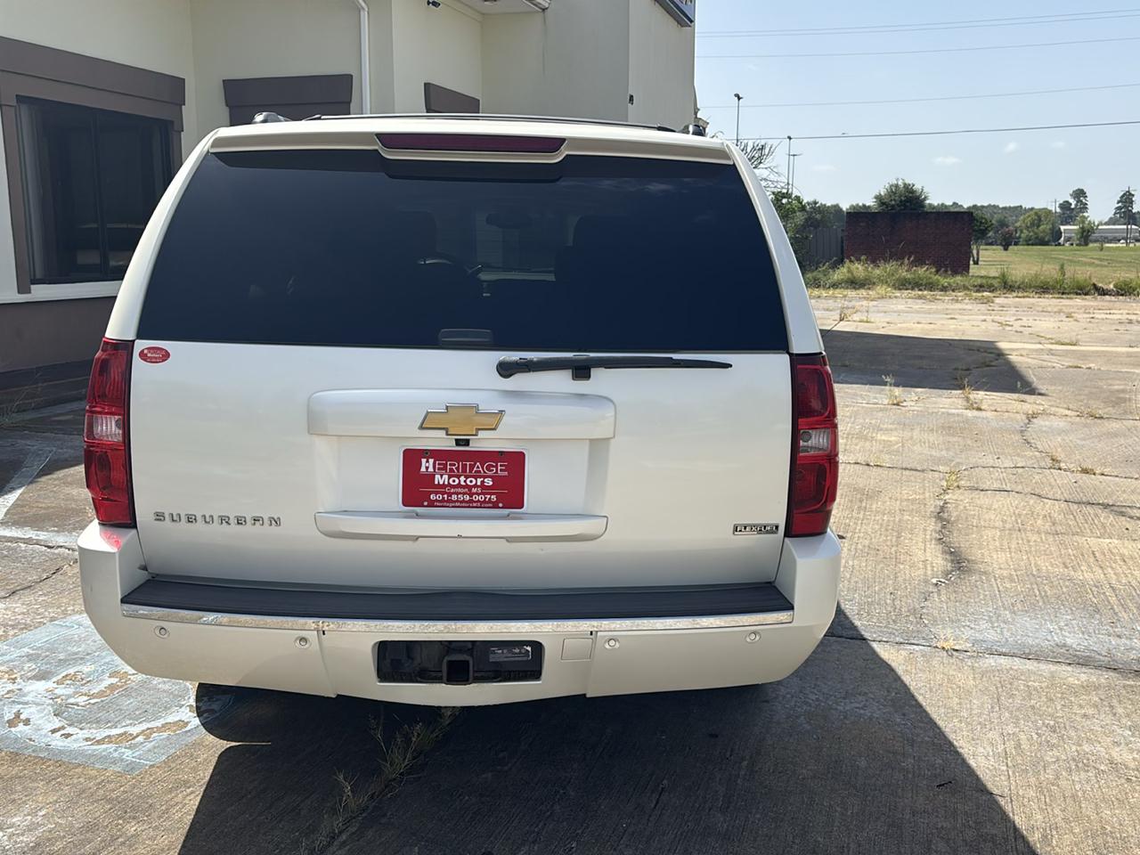 Chevrolet Suburban 2WD 4dr 1500 LTZ 2012