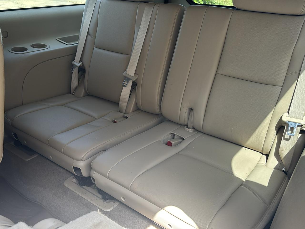 Chevrolet Suburban 2WD 4dr 1500 LTZ 2012