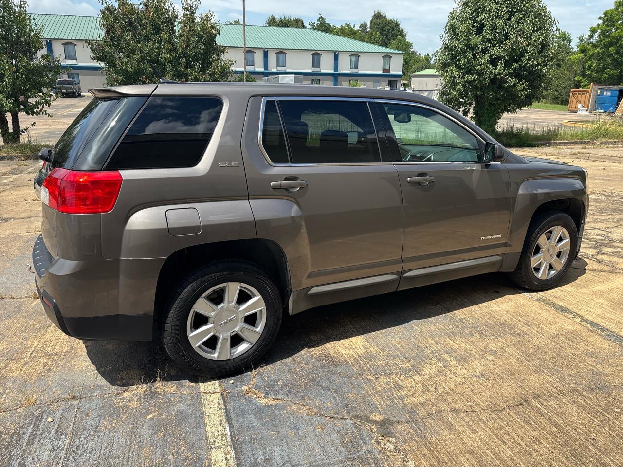 GMC Terrain FWD 4dr SLE-1 2010