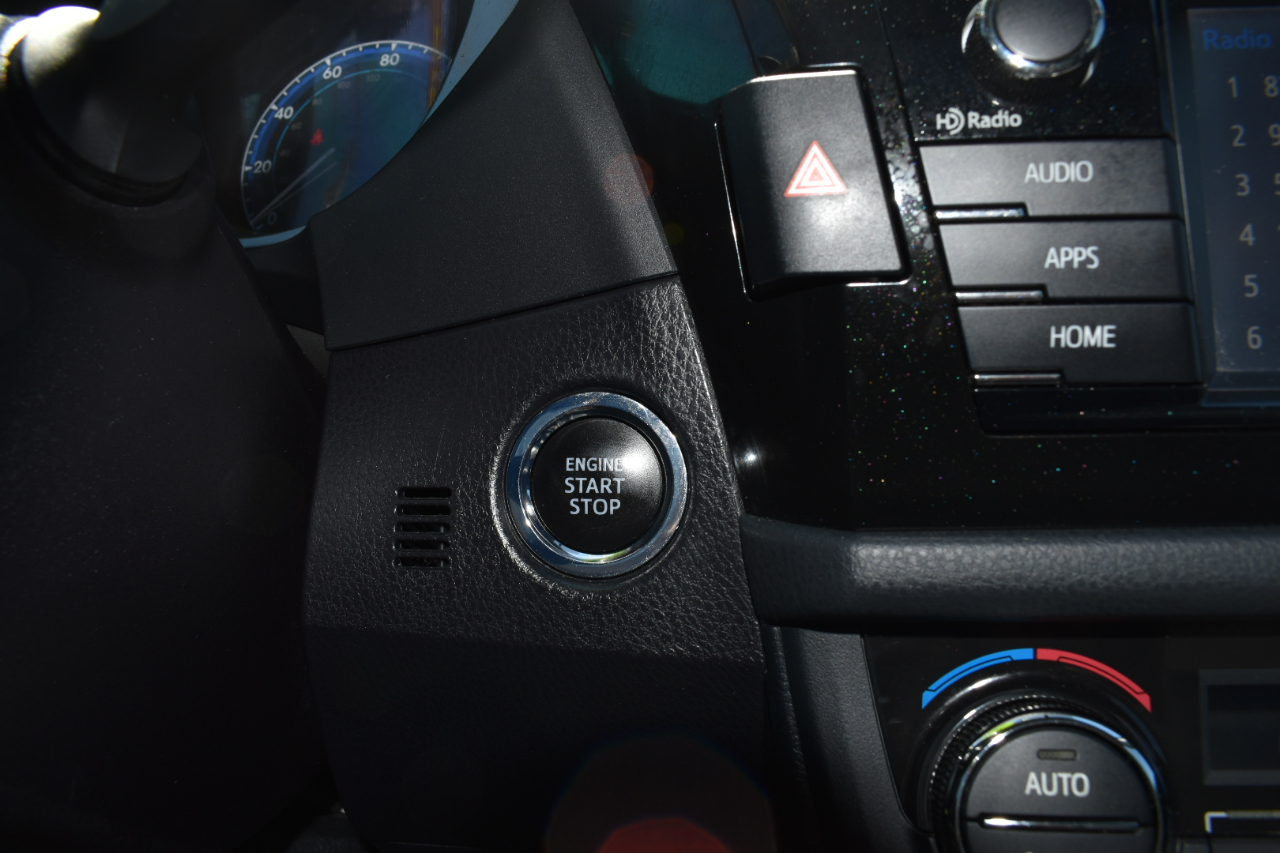 Used 2016 Toyota Corolla 4dr Sdn Auto L (Natl) for Sale in Patchogue NY