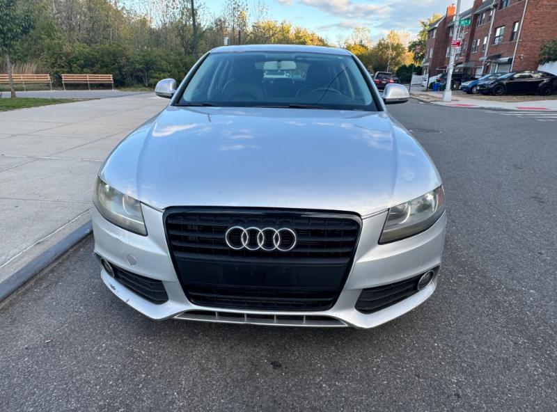 Audi A4 2.0 T Sedan quattro Tiptronic 2009 Audi A4 2.0 T Sedan quattro Tiptronic 2009