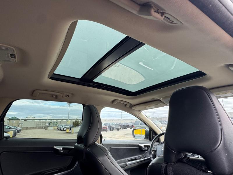 Volvo XC60 T6 AWD 2010 Volvo XC60 T6 AWD 2010