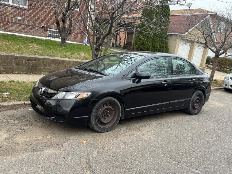 2010 Honda Civic LX Sedan 5-Speed AT