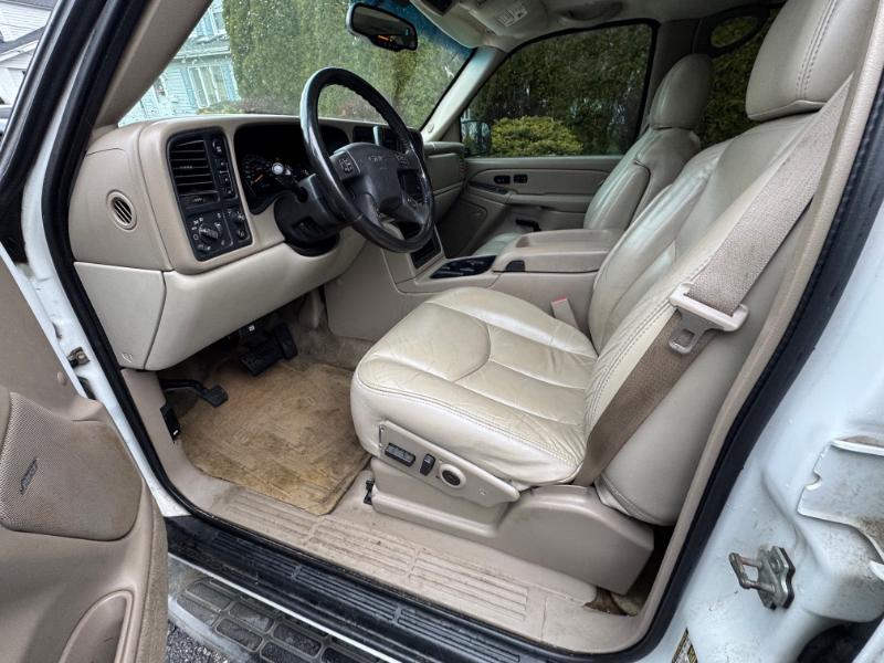 GMC Yukon XL 1500 4WD 2005