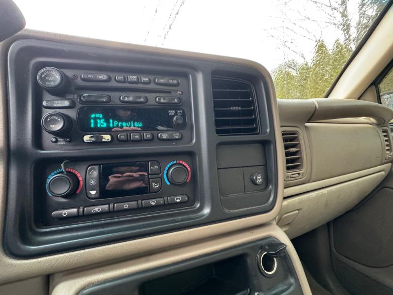 GMC Yukon XL 1500 4WD 2005