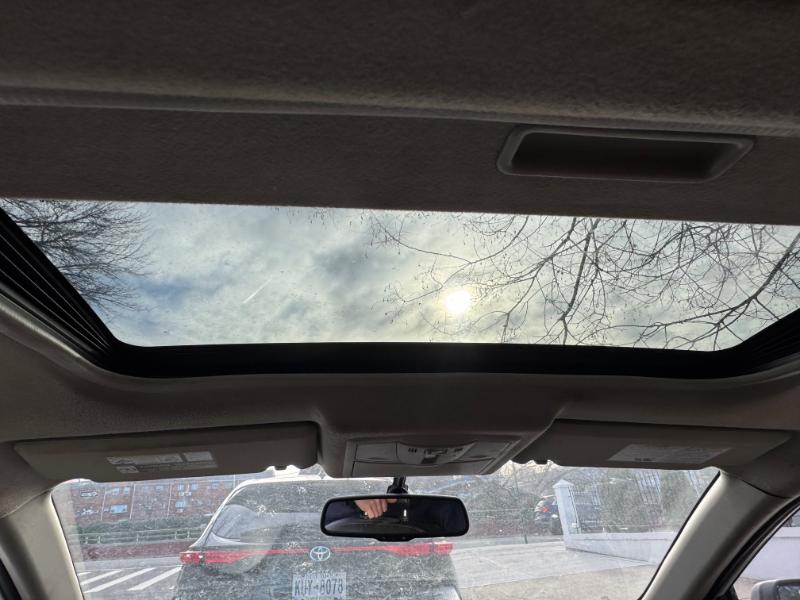 Nissan Rogue S AWD 2011