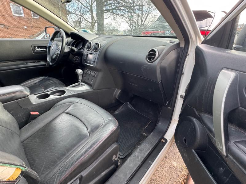 Nissan Rogue S AWD 2011