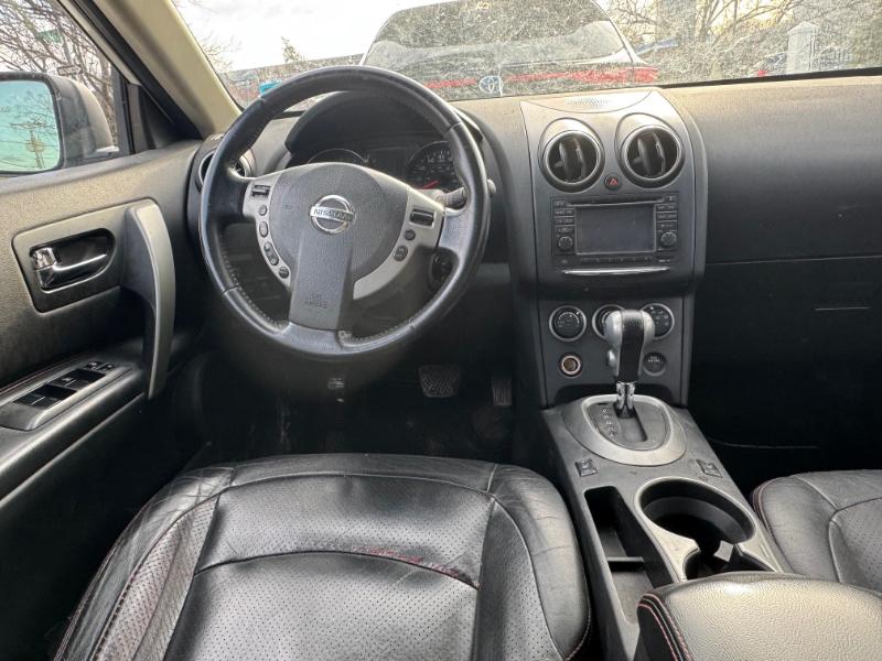 Nissan Rogue S AWD 2011