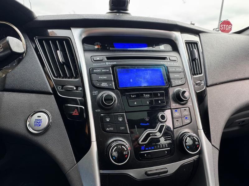 Hyundai Sonata Limited Auto 2012