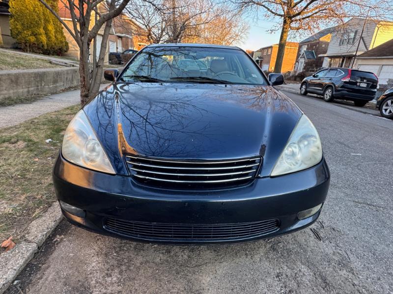 Lexus ES 300 Sedan 2002