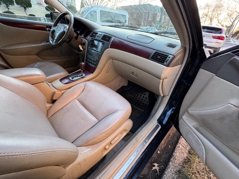 Lexus ES 300 Sedan 2002