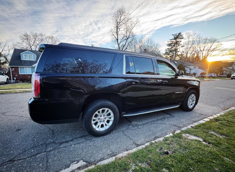 GMC Yukon XL SLE 4WD 2017