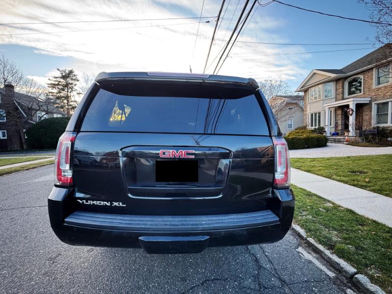 GMC Yukon XL SLE 4WD 2017