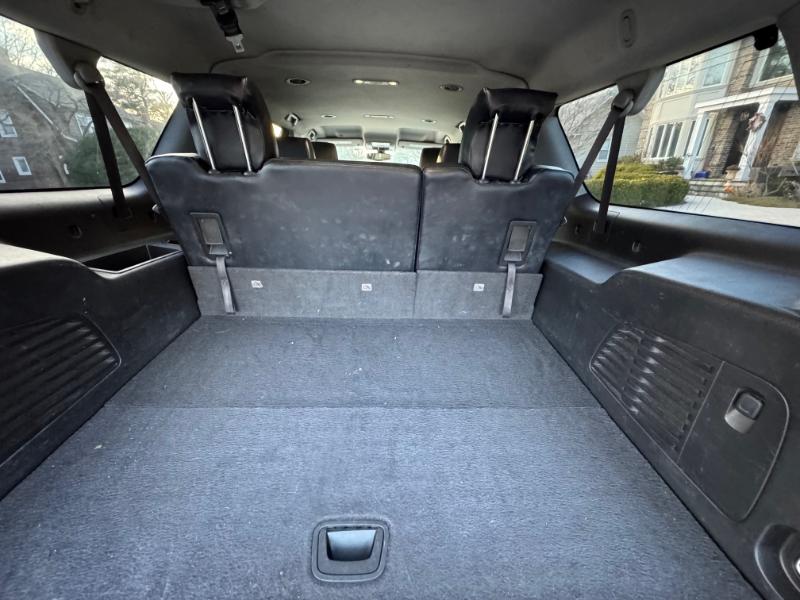 GMC Yukon XL SLE 4WD 2017