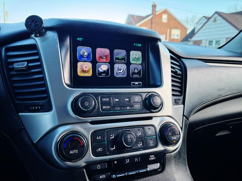 GMC Yukon XL SLE 4WD 2017