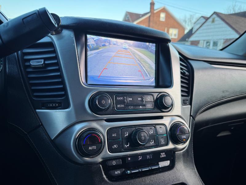 GMC Yukon XL SLE 4WD 2017