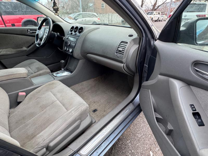 Nissan Altima 2.5 S 2010