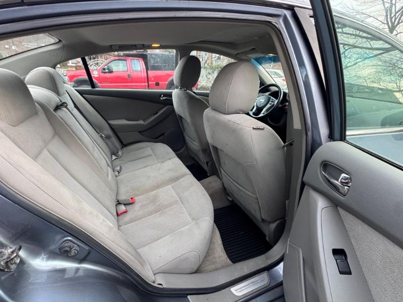 Nissan Altima 2.5 S 2010