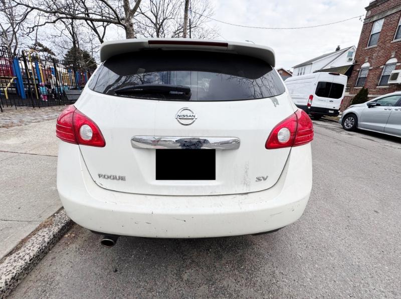 Nissan Rogue  2012