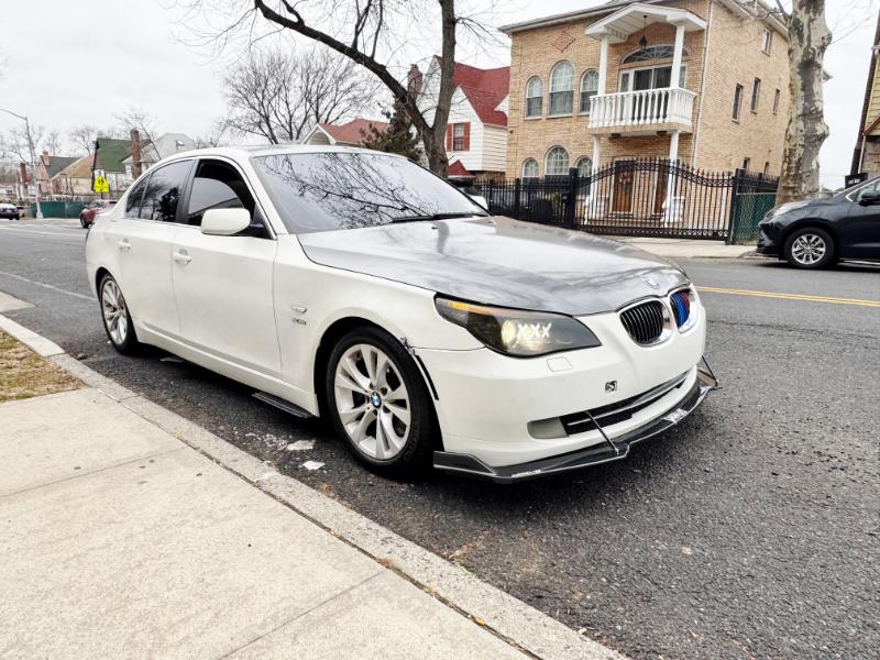 BMW 5-Series 535xi 2009