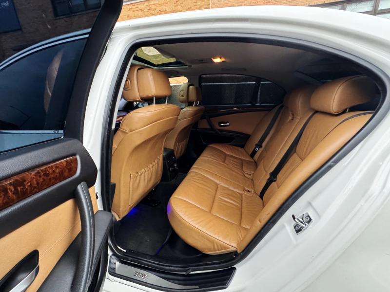 BMW 5-Series 535xi 2009