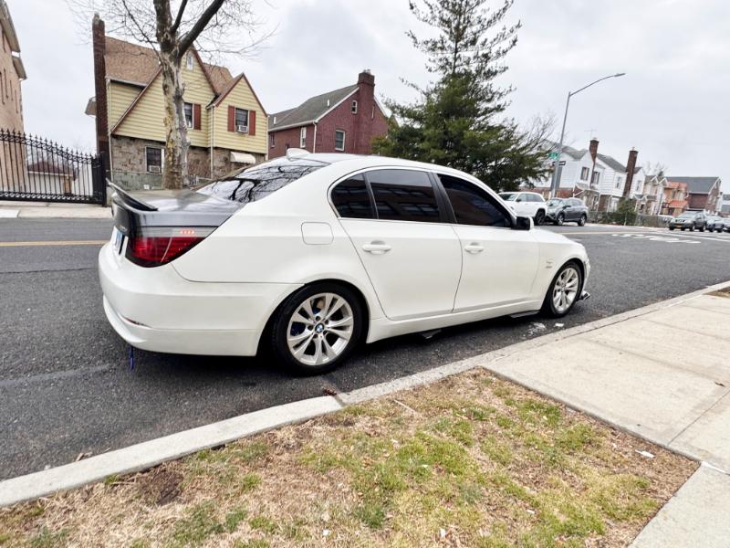BMW 5-Series 535xi 2009