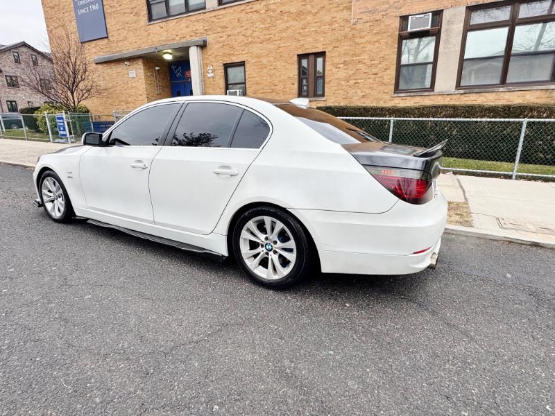 BMW 5-Series 535xi 2009