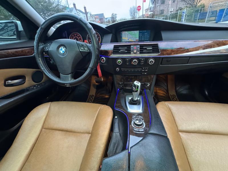 BMW 5-Series 535xi 2009