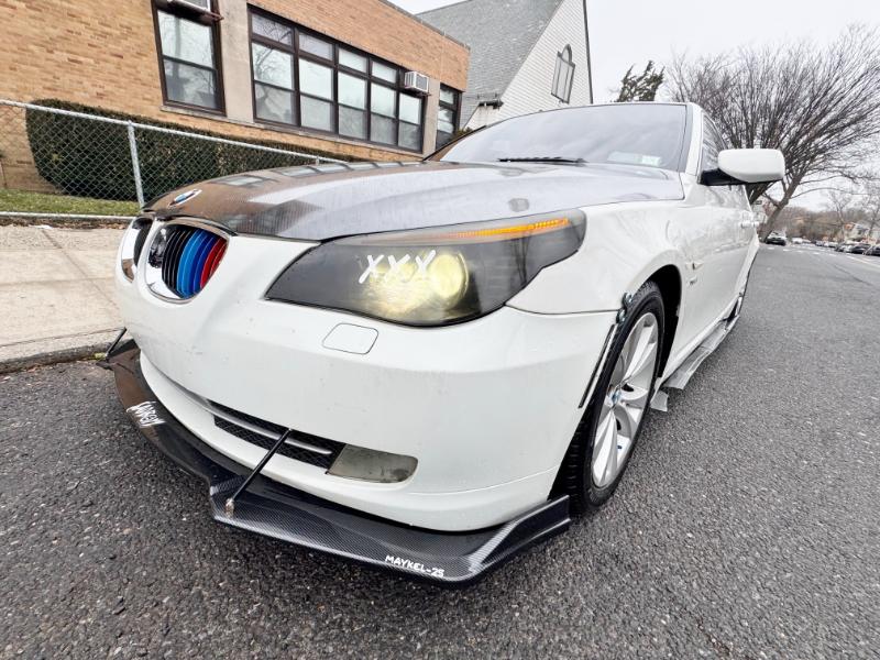 BMW 5-Series 535xi 2009