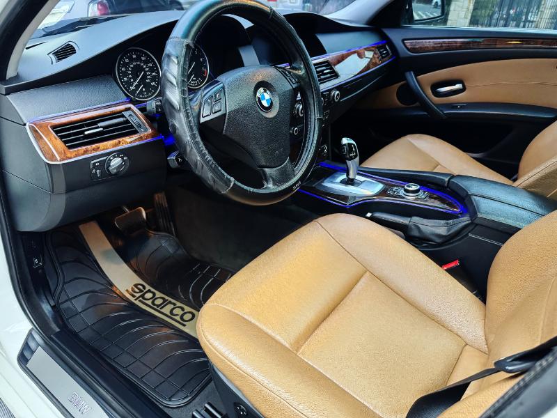 BMW 5-Series 535xi 2009