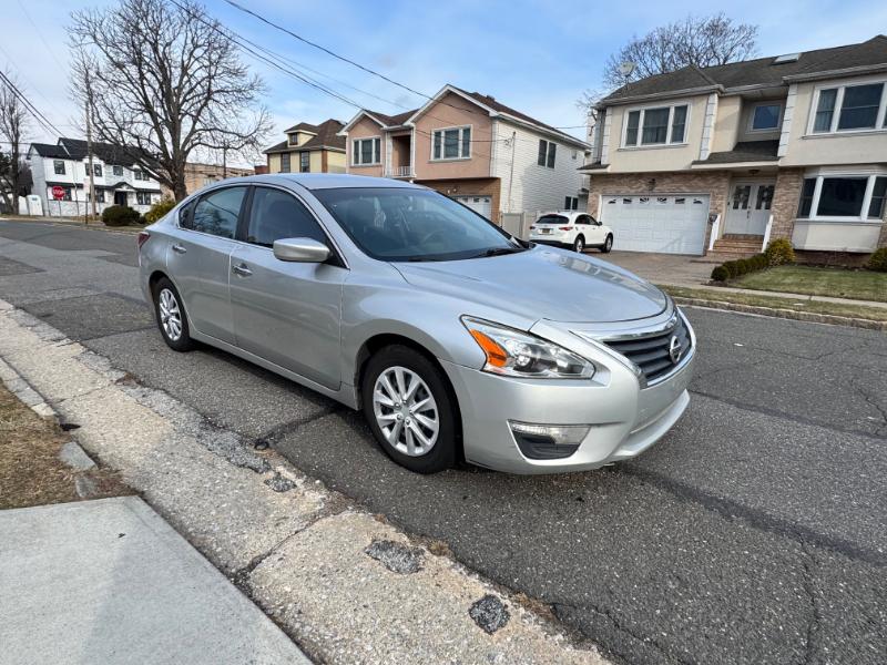 Nissan Altima 2.5 S 2014