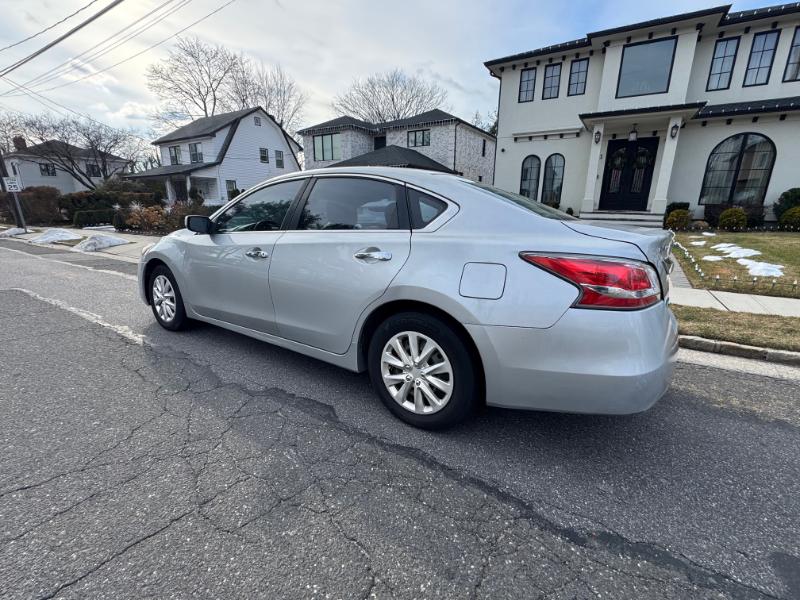 Nissan Altima 2.5 S 2014
