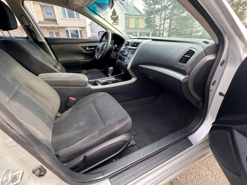 Nissan Altima 2.5 S 2014