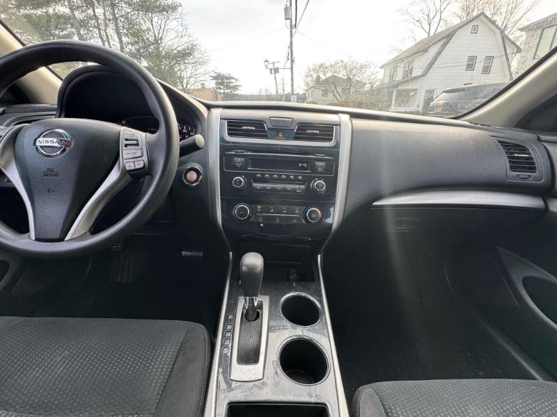 Nissan Altima 2.5 S 2014
