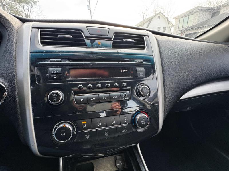 Nissan Altima 2.5 S 2014