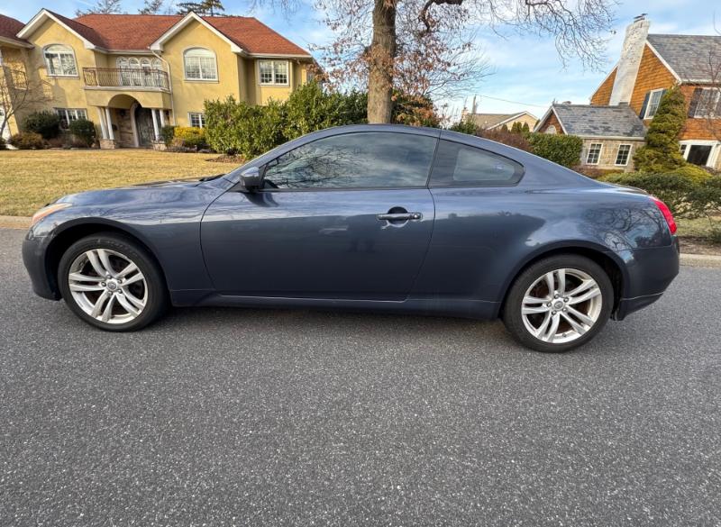 Infiniti G Coupe G37x AWD 2010